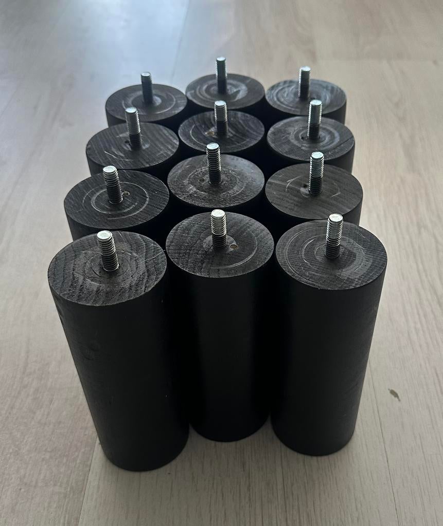 Boxspring poten 12 stuks  zwart, Ophalen, Gebruikt