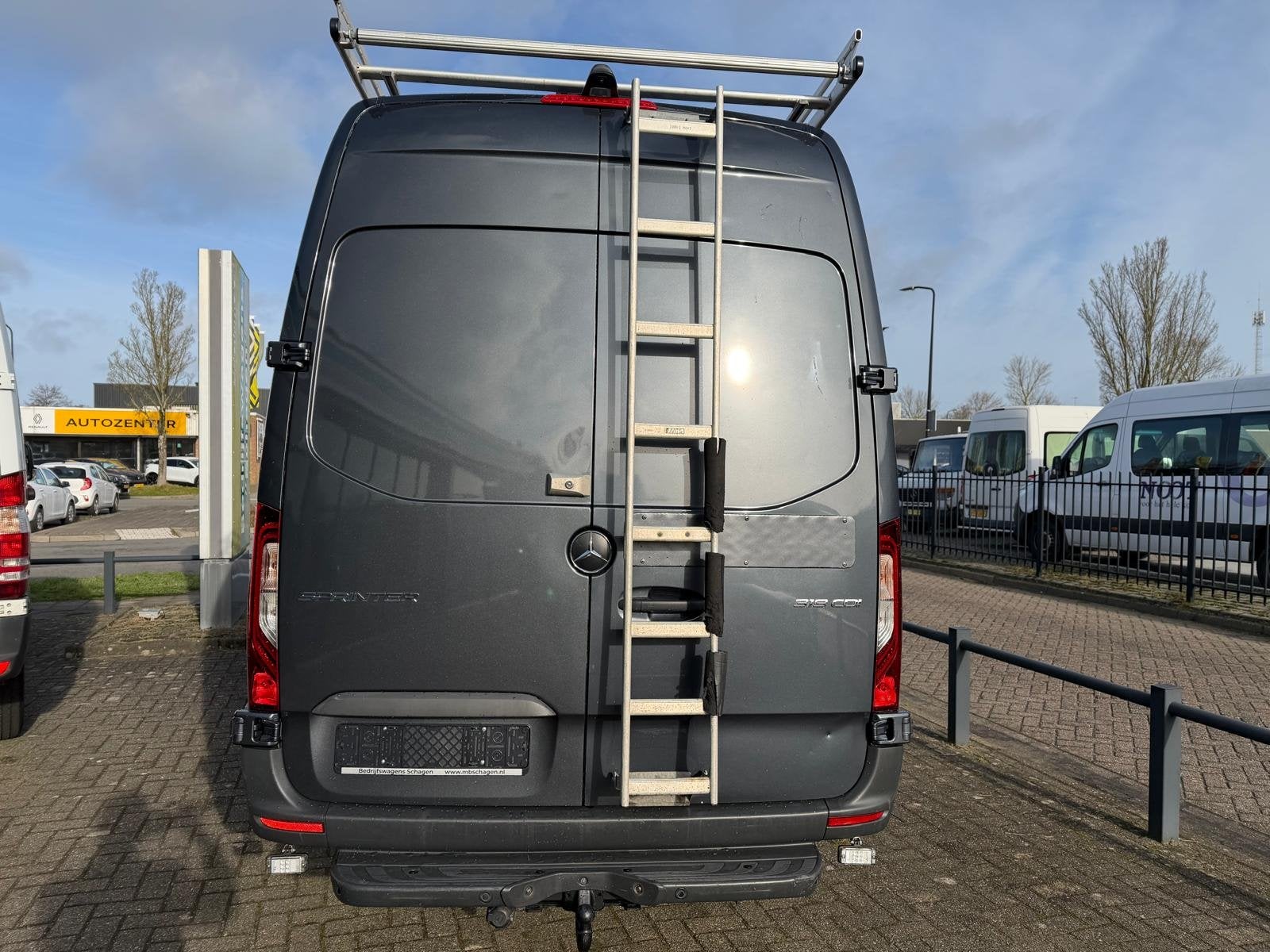 Mercedes-Benz Sprinter 319 CDI L3H2 2x Schuifdeur | Aut. | D, Automaat, Dealer onderhouden, Achterwielaandrijving, Gebruikt