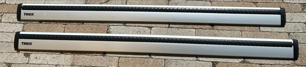 Thule wingbar EVO 118 met bevestigingskit 186052, Auto diversen, Ophalen, Zo goed als nieuw
