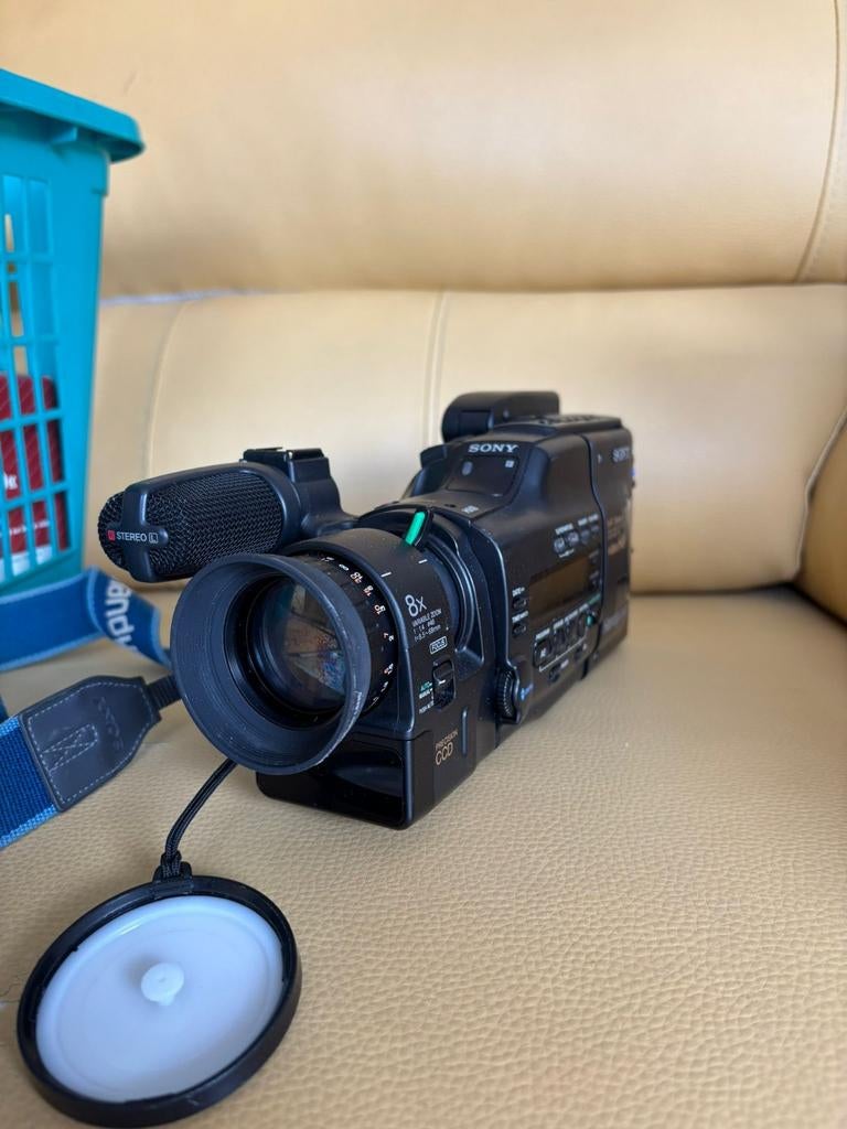 Sony Handycam Video Hi8 camcorder CCD-V600E, Audio, Tv en Foto, Videocamera's Digitaal, Ophalen, Gebruikt, 20x of meer, Overige soorten