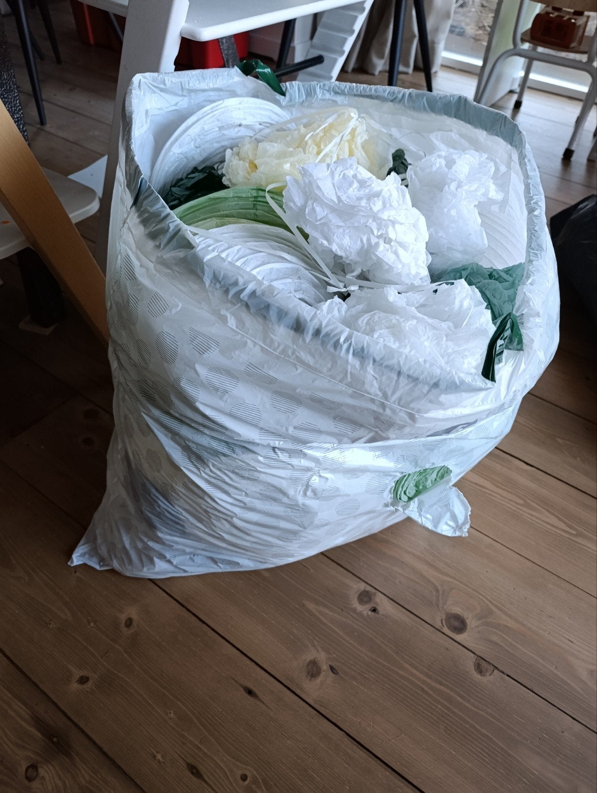 Decoratiepakket: Lampionnen, rozenblaadjes en meer, Ophalen, Gebruikt, Versiering, Geboorte of Huwelijk