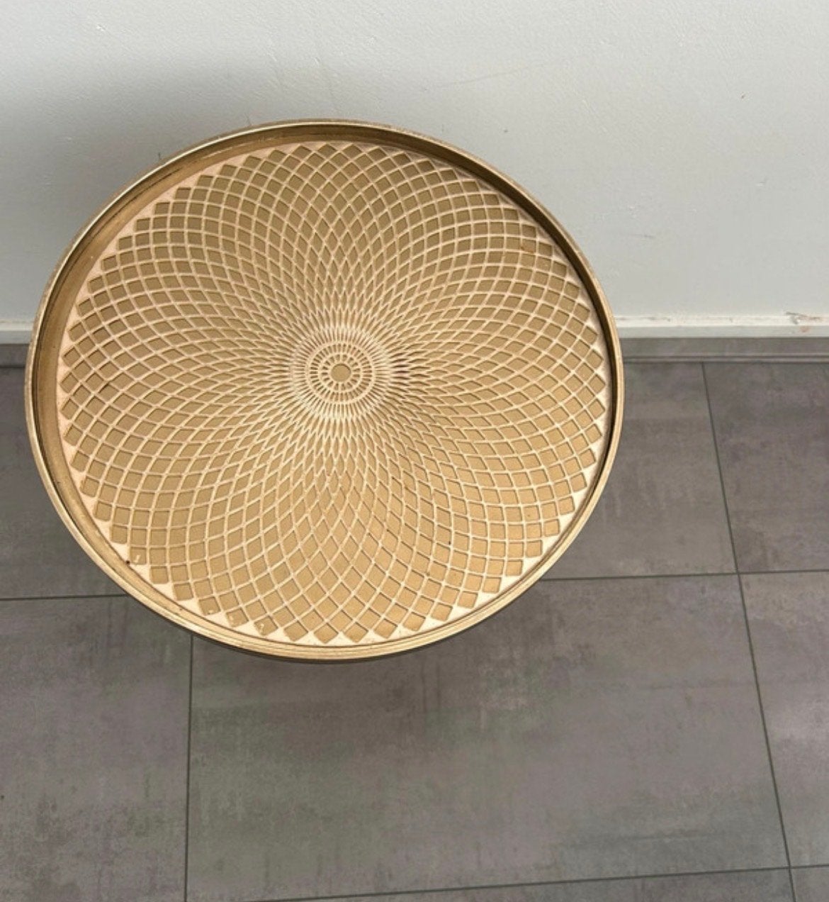 Gouden bijzettafel Axel van Leen Bakker, 45 tot 60 cm, Minder dan 55 cm, Metaal of Aluminium, Rond