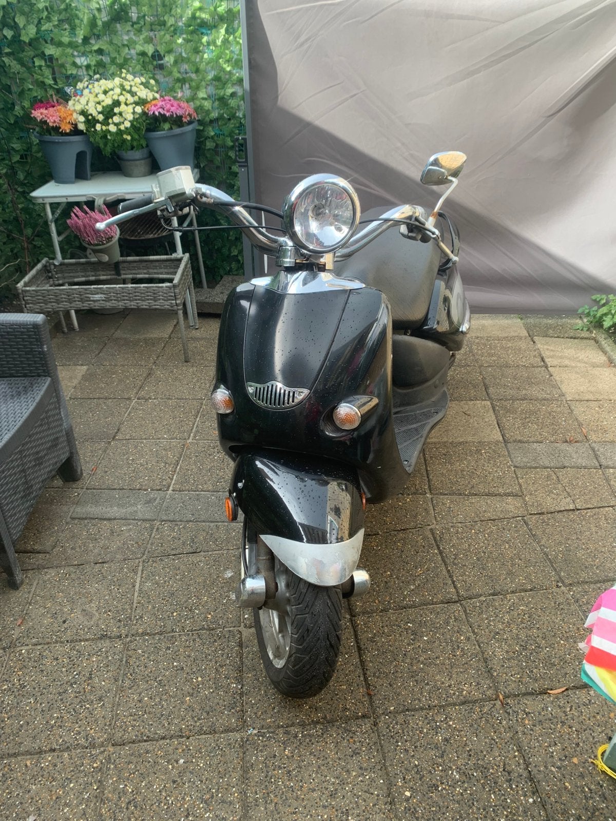Aprilia Mojito 70CC 2 Takt Geel Kenteken!, Fietsen en Brommers, Ophalen, Tweetakt, Gebruikt, SR 50