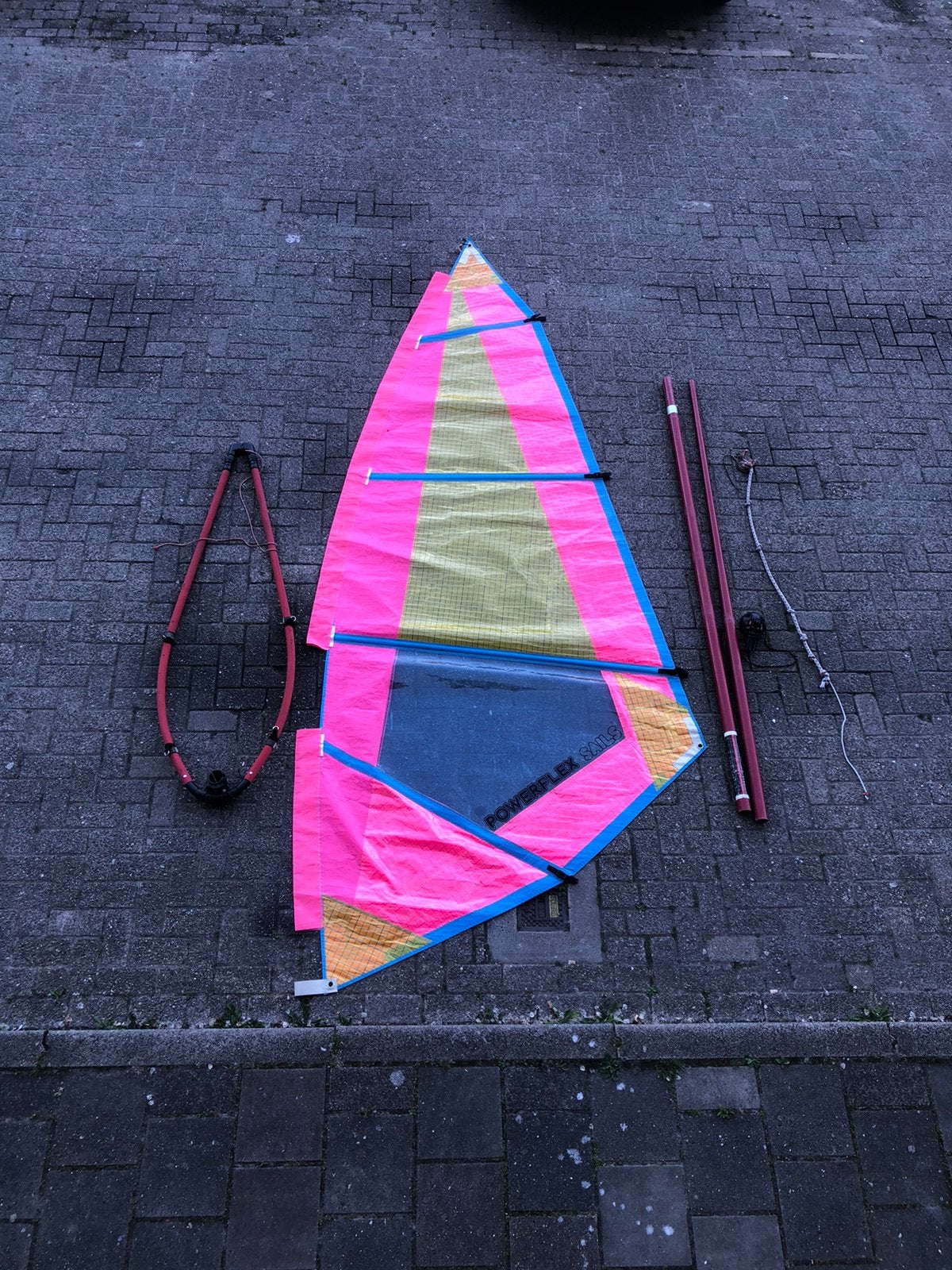 Powerflex Sails 5.3 windsurf set incl giek en mast, Watersport en Boten, Gebruikt, 5 tot 6.5 m², Met mast, Zeil