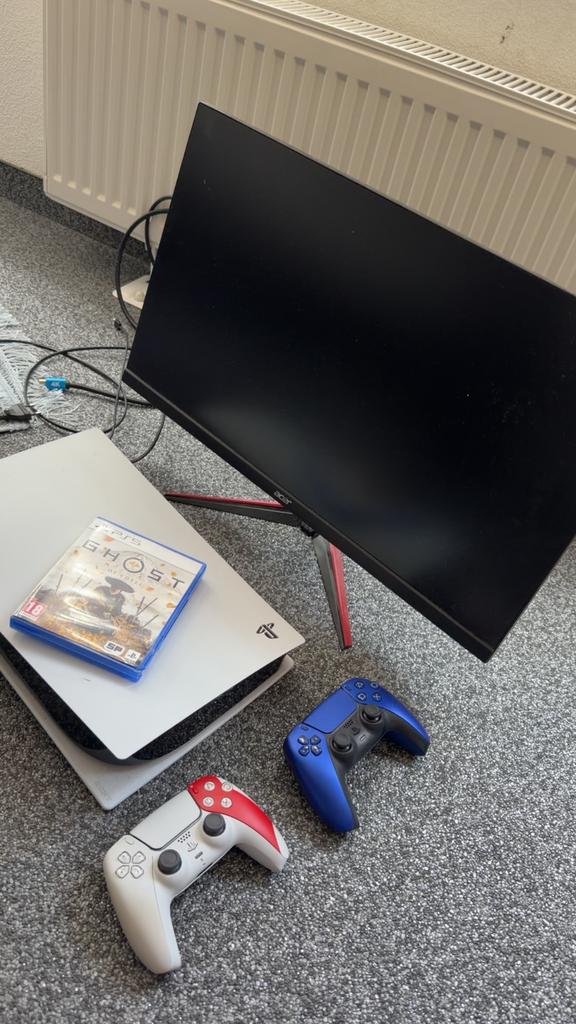 Ps5 + 2 controllers + Acer monitor + Ghost of Yotei, Ophalen, Zo goed als nieuw