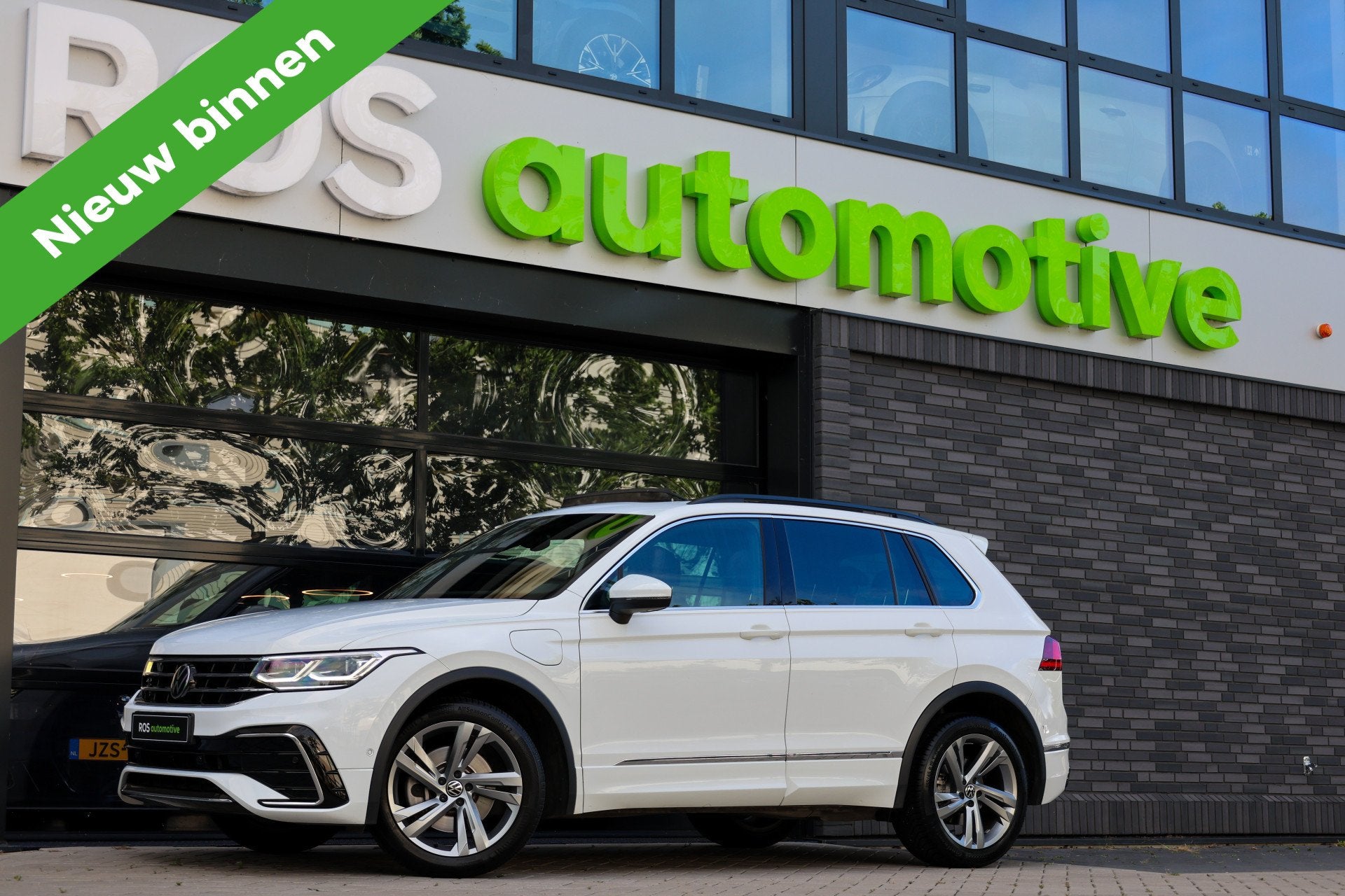 Volkswagen Tiguan 1.4 TSI eHybrid R-Line Business | BTW | PA, 1716 kg, 4 cilinders, Wit, Hybride Elektrisch/Benzine