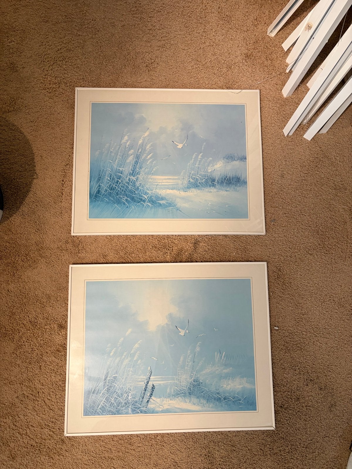 Twee kleine schilderijen met strandgezicht - GRATIS OPHALEN, Papier/karton, Ingelijst, Print, Landschap