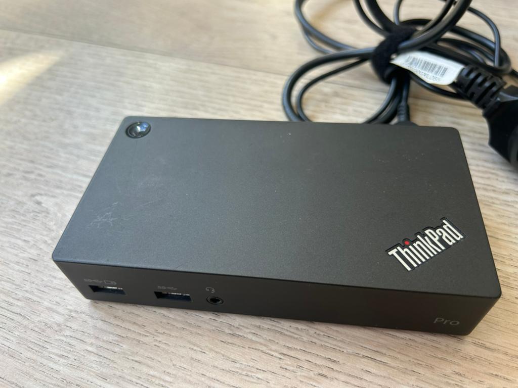 Lenovo Thinkpad Dockingstation te koop !, Ophalen of Verzenden