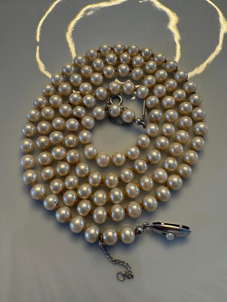 Elegante vintage parelketting met zilveren sluiting, 10 cm of meer, Wit, Thrifter, Ophalen of Verzenden