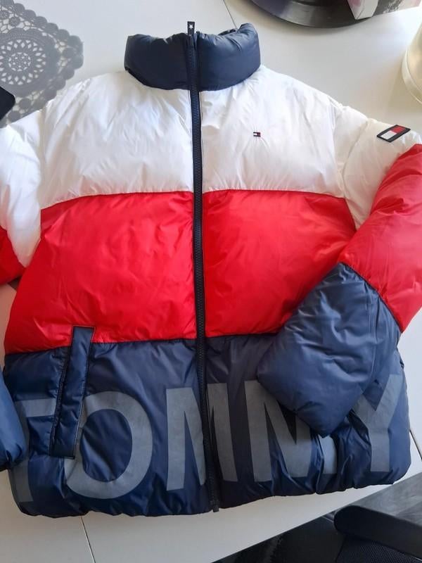 nieuwe dikke tommy hilfiger jas maat 164, Kinderen en Baby's, Kinderkleding | Maat 164, Jongen of Meisje, Nieuw, Ophalen of Verzenden