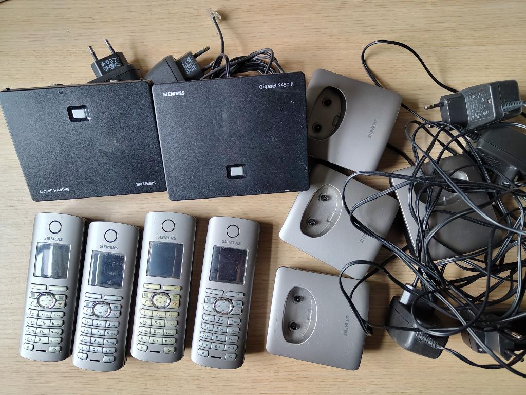 Siemens Gigaset S450 IP 2 basisstations 4 handsets, Ophalen of Verzenden, Gebruikt, 4 handsets of meer
