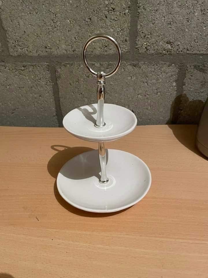 kleine witte etagère 2 laags, Demontabel, Etagère, Ophalen of Verzenden, Zo goed als nieuw