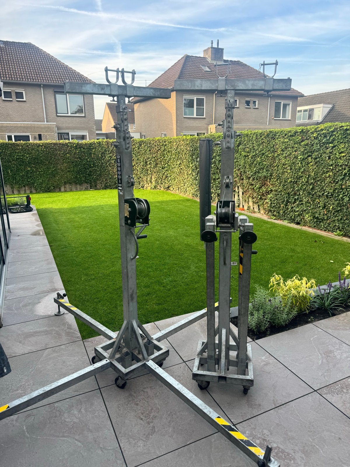 2  truss lift/statief, Ophalen, Gebruikt, Licht