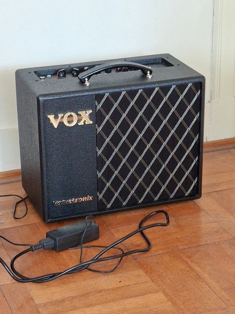 VOX Valvetronix VT20X, Muziek en Instrumenten, Versterkers | Bas en Gitaar, Ophalen, Zo goed als nieuw, Minder dan 50 watt