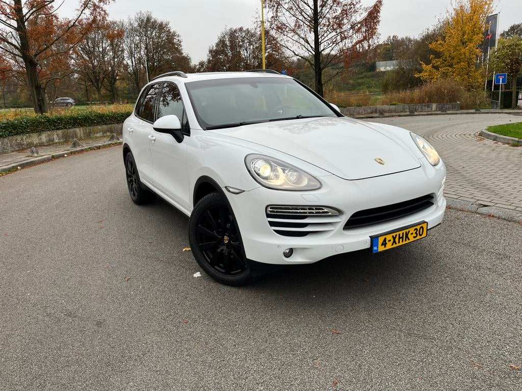 Porsche Cayenne 3.6 PANODAK/20''/LEER/CRUISE/LUCHTVERING, Automaat, Cayenne, 2005 kg, Zwart