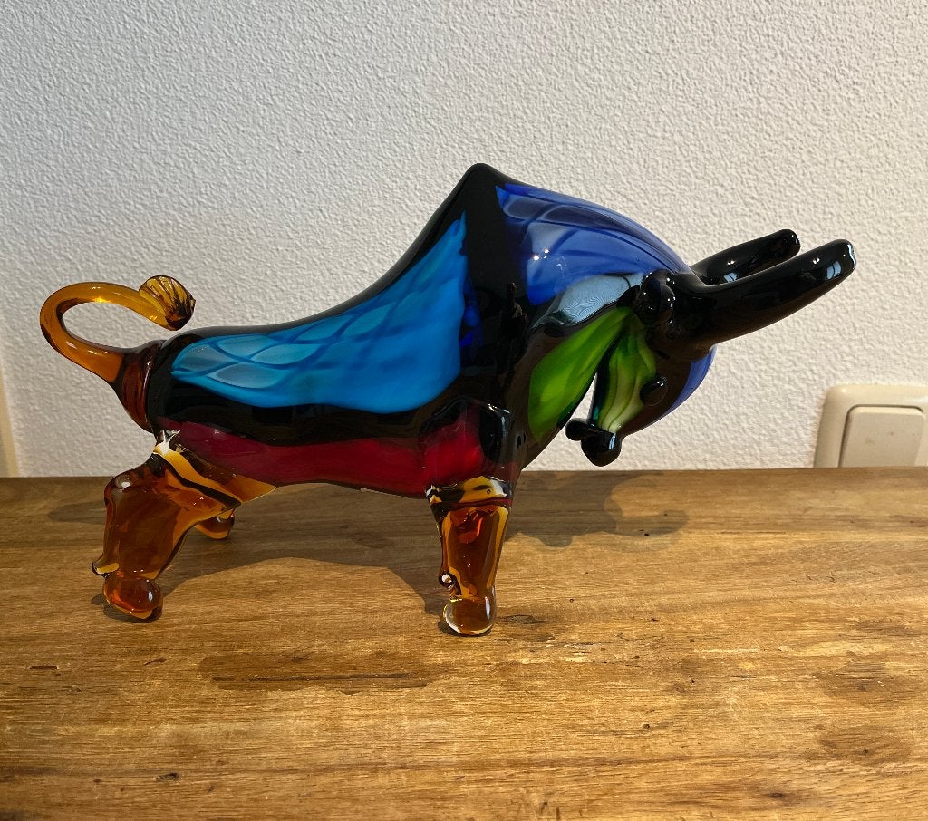 Stier van glas., Glas, Ophalen of Verzenden, Zoogdier, 20 - 50 cm