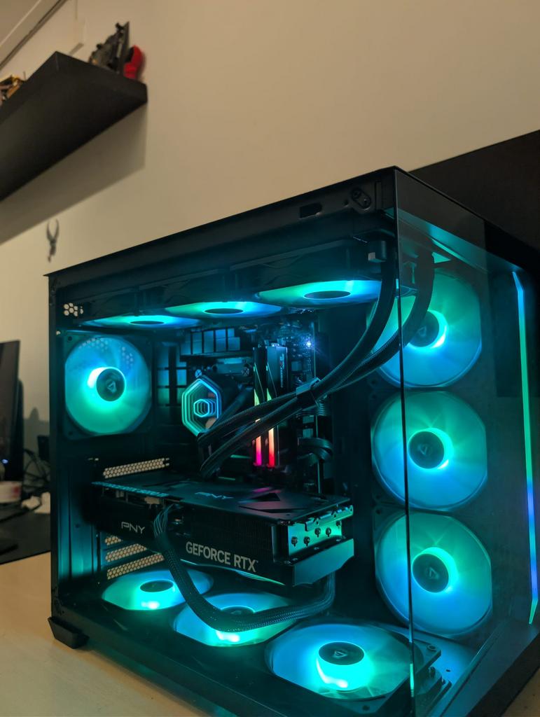 Gaming PC Ryzen 7 || 32GB DDR5 || RTX5070ti, Computers en Software, Desktop Pc's, Ophalen, 32 GB, Zo goed als nieuw, Gaming