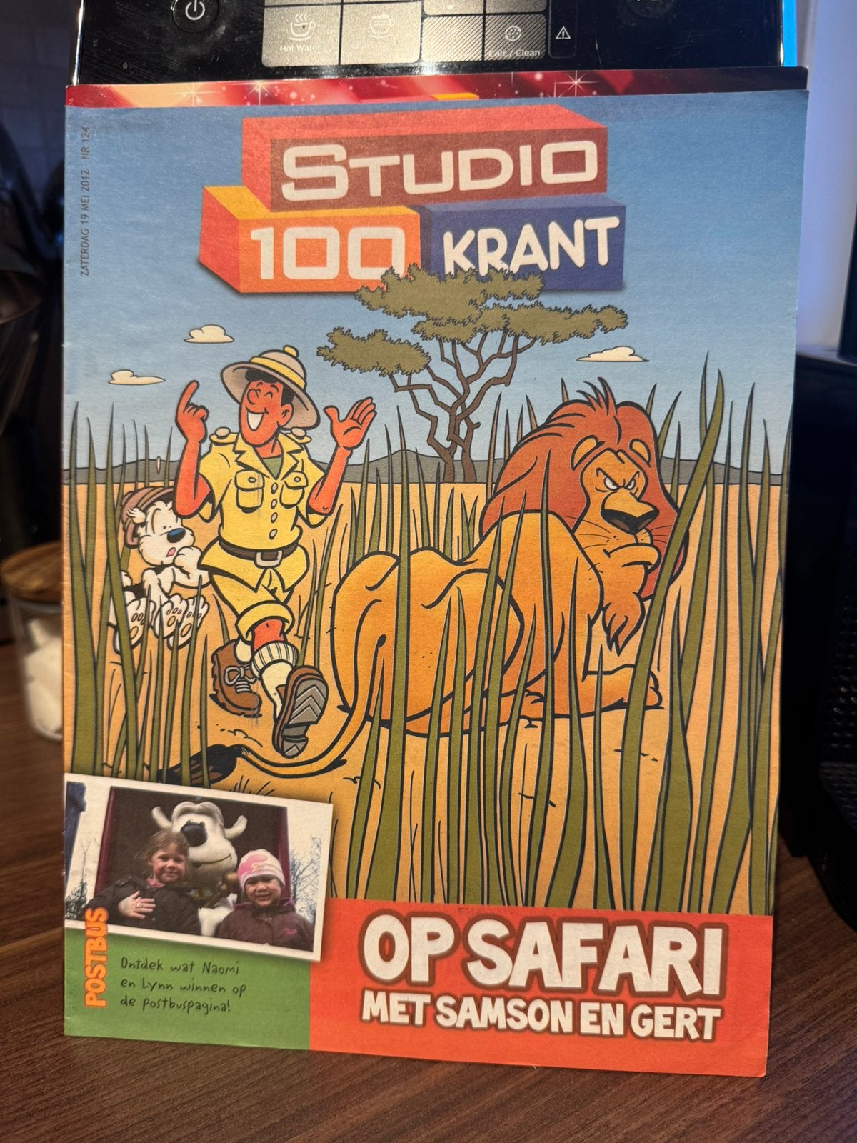 Studio 100 Krant Mei 2012, Verzamelen, Ophalen of Verzenden, Zo goed als nieuw, Kwartet(ten)