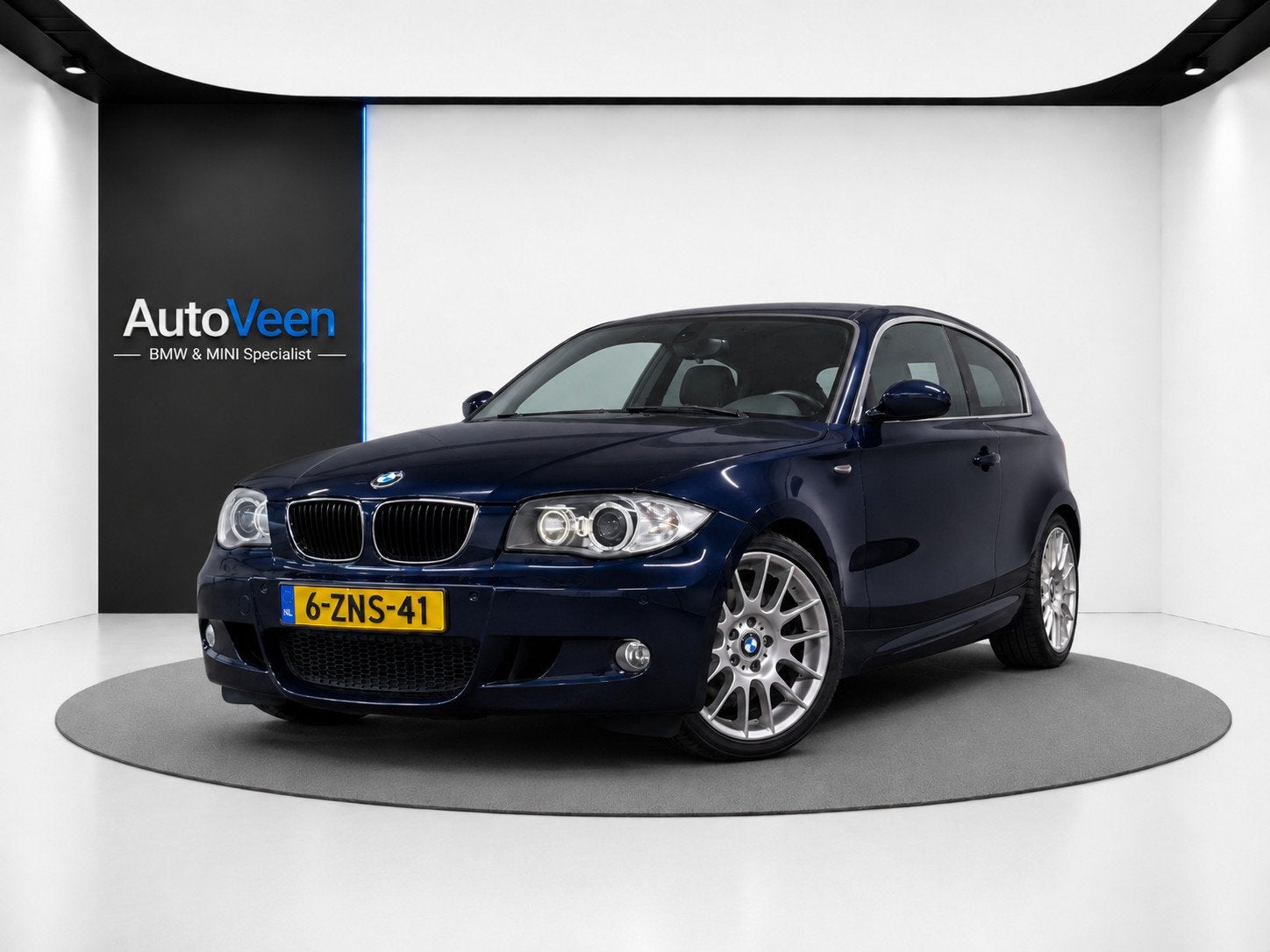 BMW 1-serie 120i (M-SPORT, STOELVERWARMING, HALF LEDER, AIRC, Auto's, 1-Serie, Achterwielaandrijving, 4 cilinders, 4 stoelen