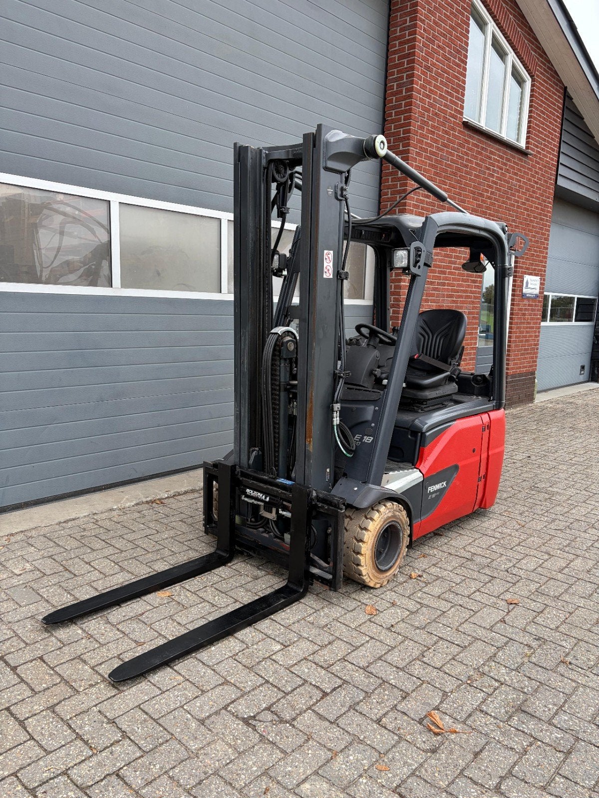 Heftruck Linde 1800 Kg Triplex Sideshift Freelift 2020, Heftruck, Ophalen of Verzenden, 1000 tot 2000 kg, Linde / Fenwick