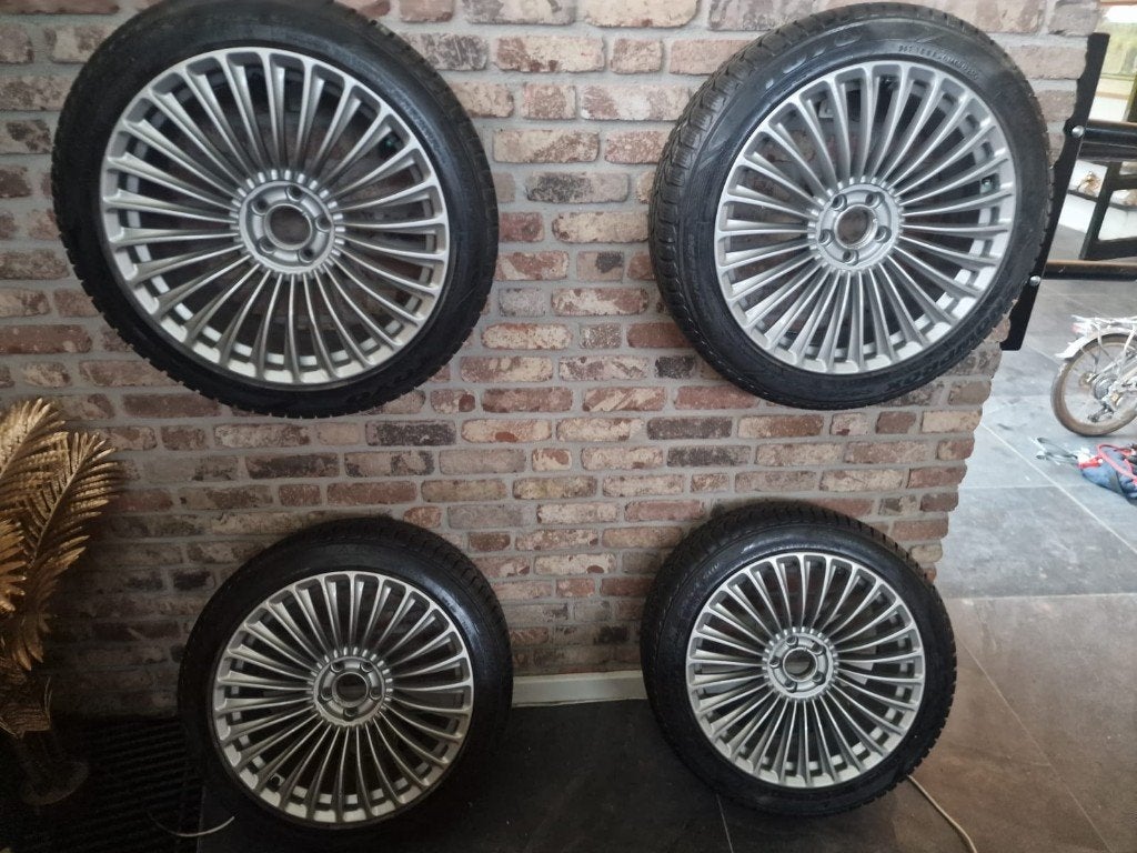 Uniek 20 inch spaakvelgen nieuwe Toyo -5 x 114,3 als nieuw!, Ophalen, 245 mm, Velg(en), Winterbanden