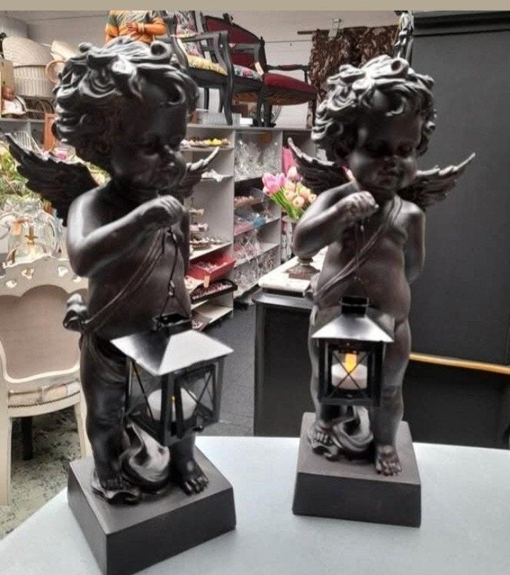 2 x.mooie engelen  met lantaarns 75.00 p.s, Verzamelen, Beelden en Beeldjes, Ophalen, Zo goed als nieuw, Dier