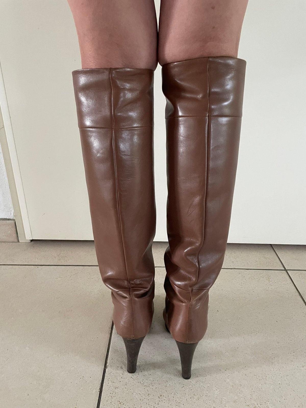 Dolce&Gabbana mocca leren knielaarzen maat 38,5, Hoge laarzen, Beige, Ophalen of Verzenden, Zo goed als nieuw