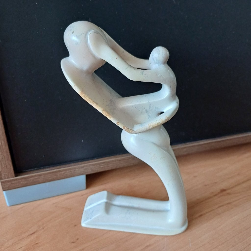 Handgemaakt Keniaans massief beeld moeder&kind van speksteen, Minder dan 20 cm, Ophalen of Verzenden, Handgemaakt, Beeld