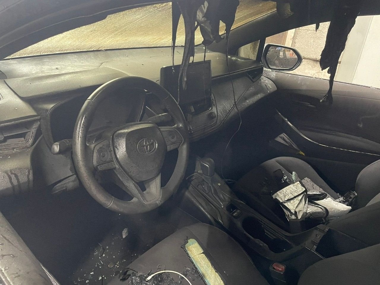 Foto 10 van Bumperbalk achter Toyota Corolla
