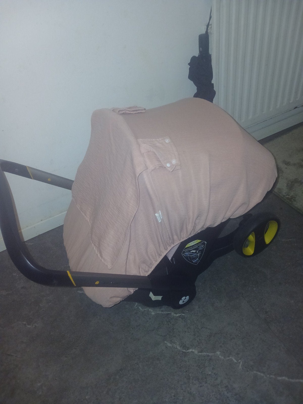 Doona 4-in-1 Stroller - Roze (Zo goed als nieuw), Overige merken, Autogordel of Isofix, Zo goed als nieuw, 0 t/m 13 kg