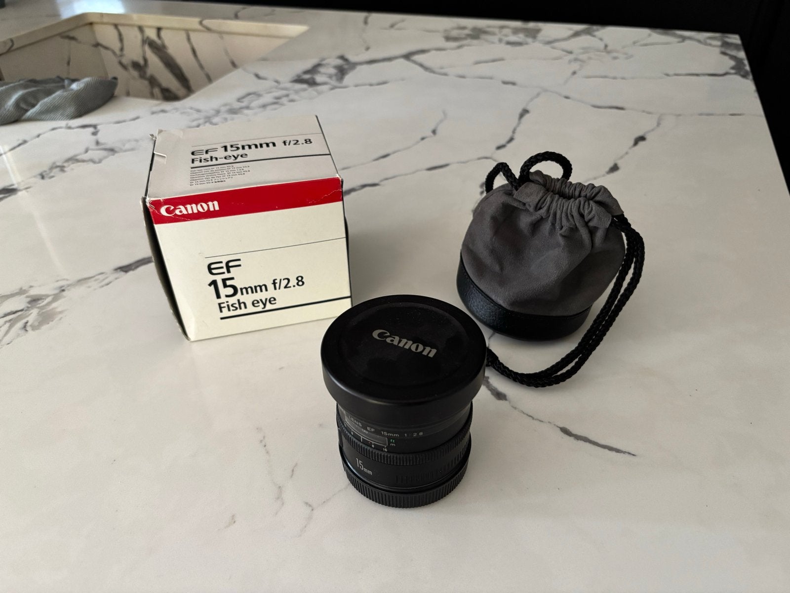 Canon EF 15mm f/2.8 Fisheye lens - Zo goed als nieuw, Audio, Tv en Foto, Ophalen, Canon, Fisheye-lens, Zo goed als nieuw