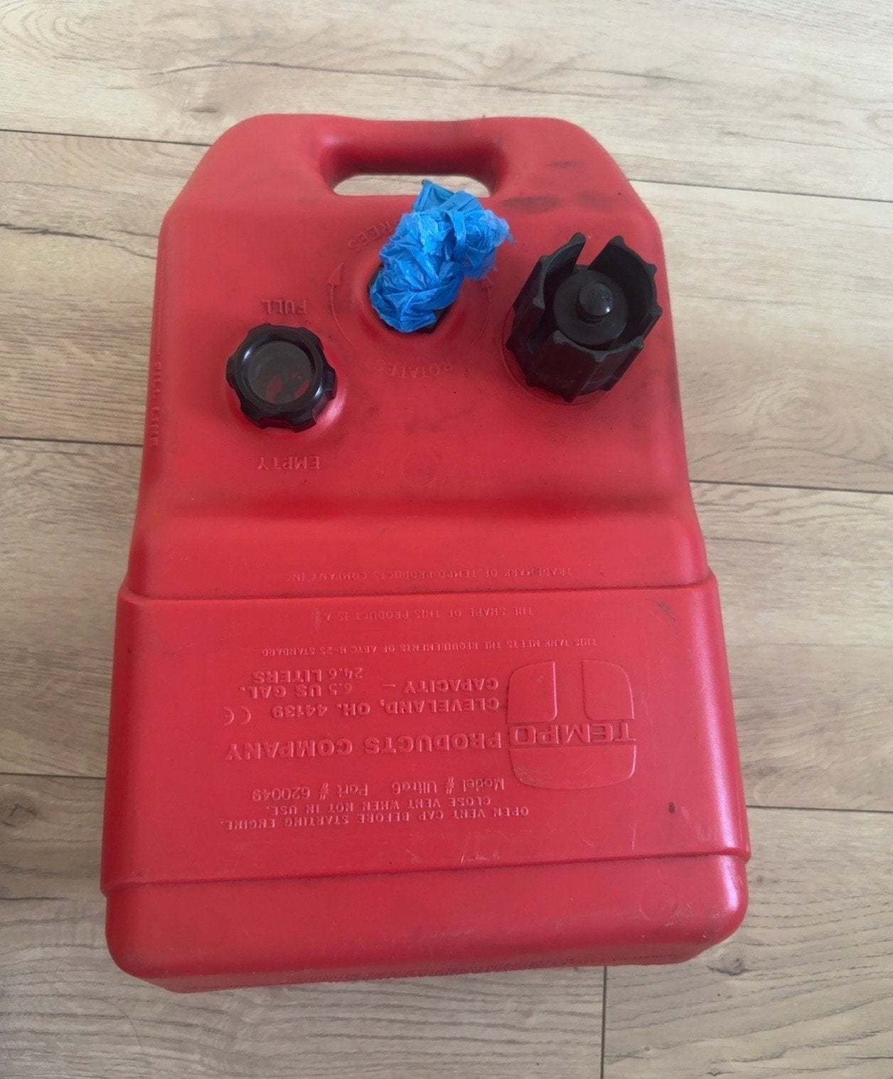 Rode brandstoftank 24,6 liter (6,5 US Gal), Watersport en Boten, Ophalen of Verzenden, Gebruikt, Motor en Techniek