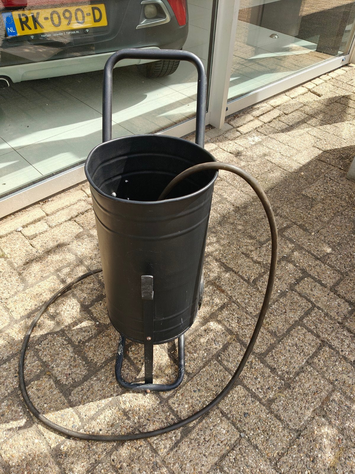 Mobiele zandstraler
Straalpistool
50 liter reservoir, Ophalen, Gebruikt