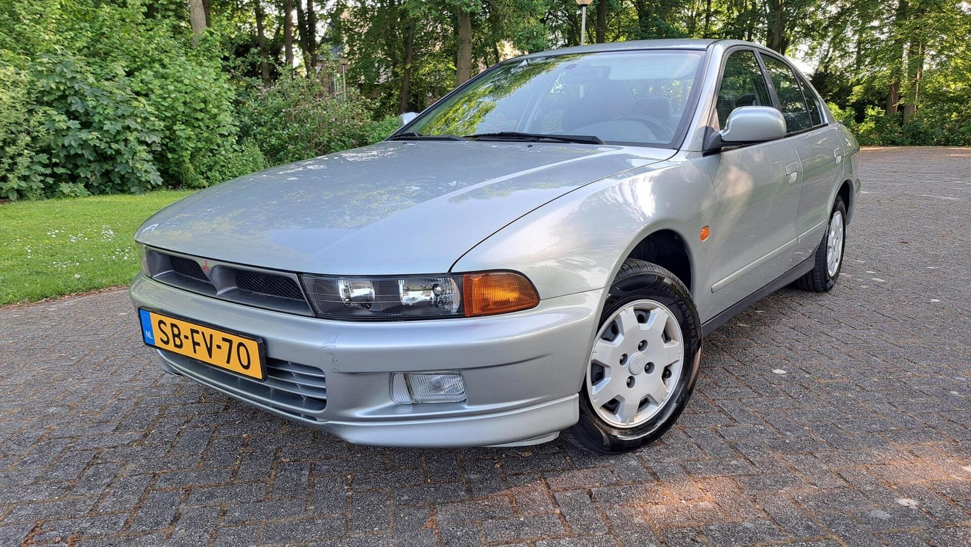 Mitsubishi Galant 2.0 GLSi aut. CLIMA ELEK RAMEN TREKHAAK, Zwart, 4 cilinders, Metallic lak, Bedrijf