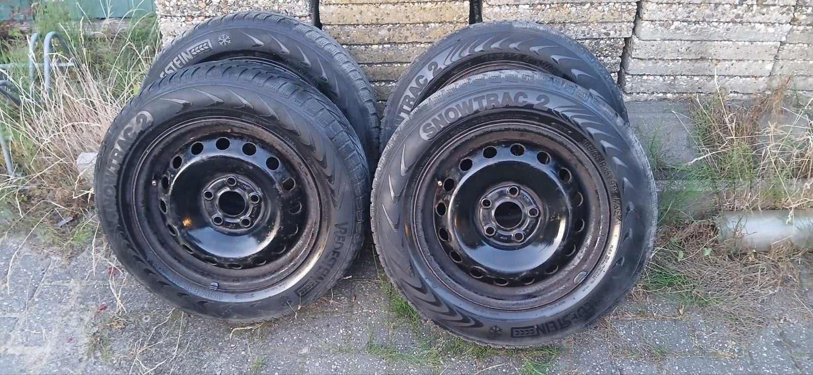IN PRIJS VERLAAGD 4 Vredestein Snowtrac 2w.banden op velg, Ophalen, Gebruikt, 15 inch, Banden en Velgen