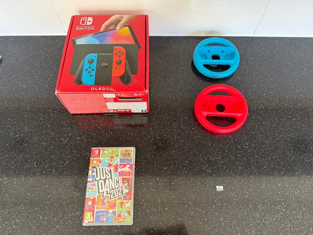 Nintendo Switch OLED | Compleet | Spellen | Accessoires, Spelcomputers en Games, Spelcomputers | Nintendo Switch, Zo goed als nieuw