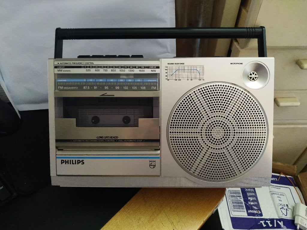 PHILIPS D 7130 2 band radio cassette recorder, Philips, Gebruikt, Draagbaar, Ophalen of Verzenden