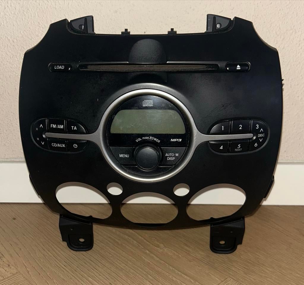 Originele autoradio Mazda 2 (DF74 66 AR0), Auto diversen, Ophalen, Gebruikt