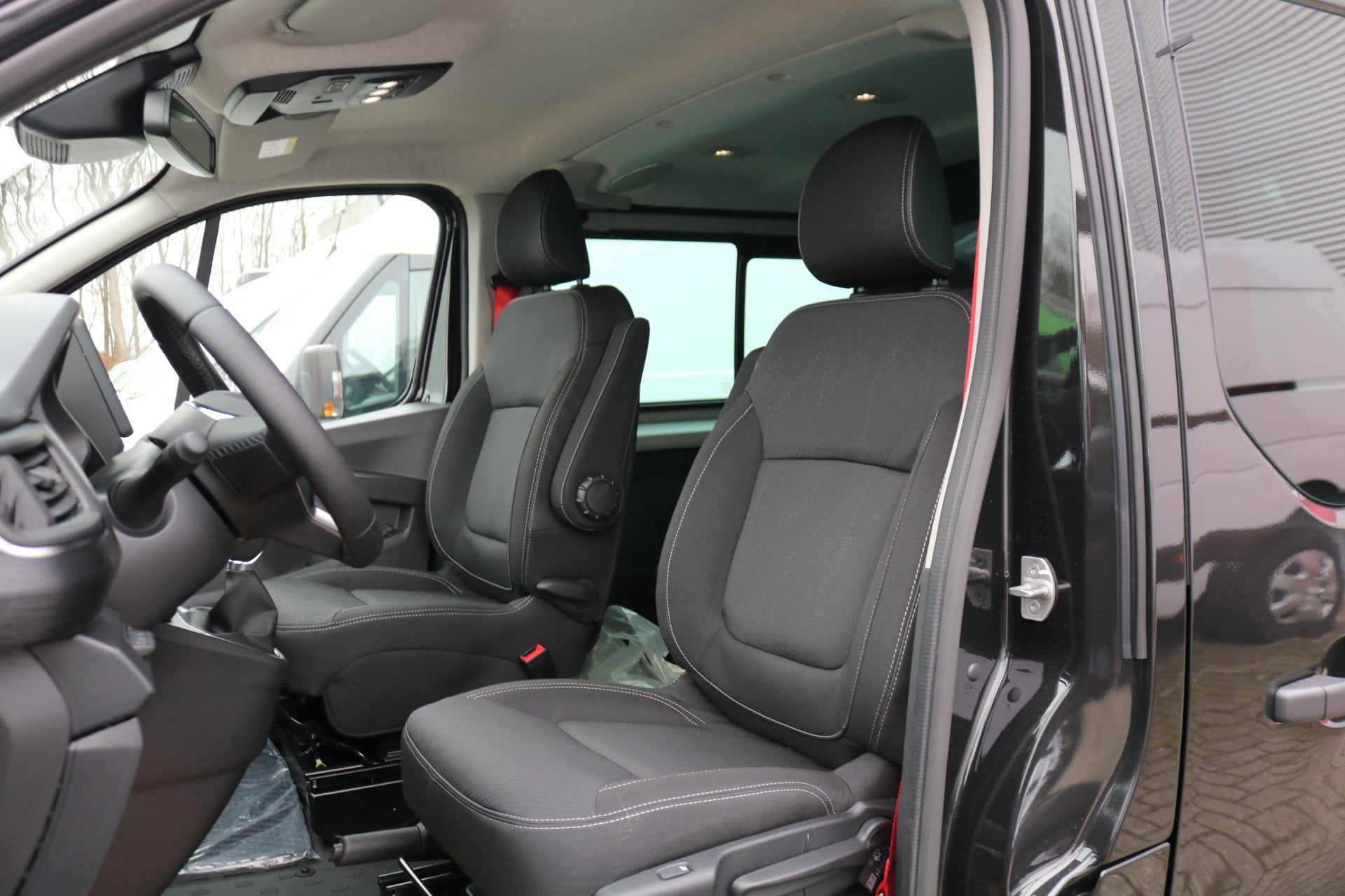 Renault Trafic 2.0 dCi 170pk DC Automaat Airco Navigatie Cam, 1940 kg, Stof, Gebruikt, 4 cilinders
