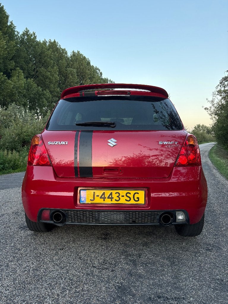 Suzuki Swift Sport 1.6 2009 Rood, Voorwielaandrijving, 1005 kg, 125 pk, 40 €/maand