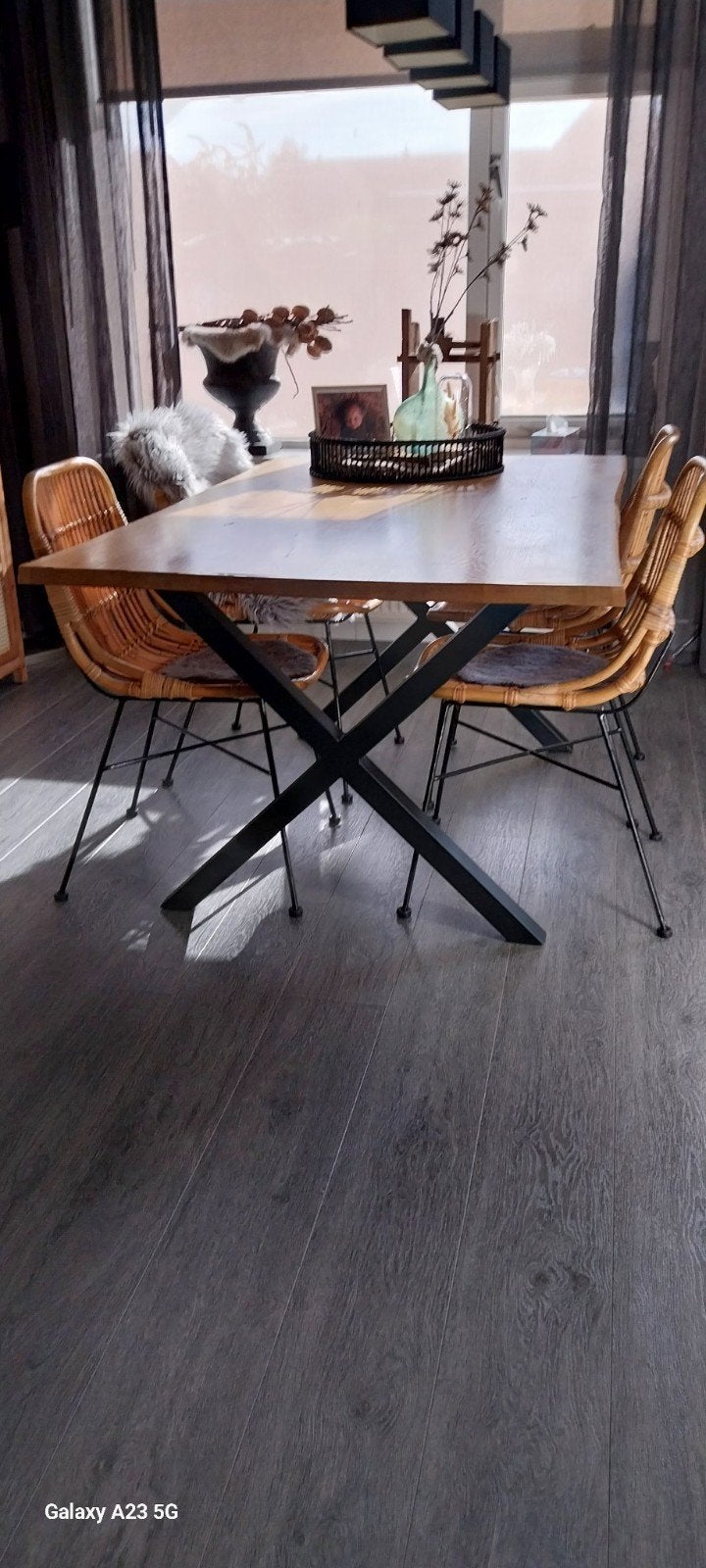 4x Rotan eetkamerstoelen Leen Bakker - Riet/Zwart staal, Huis en Inrichting, Stoelen, Ophalen, Zwart, Zo goed als nieuw, Metaal