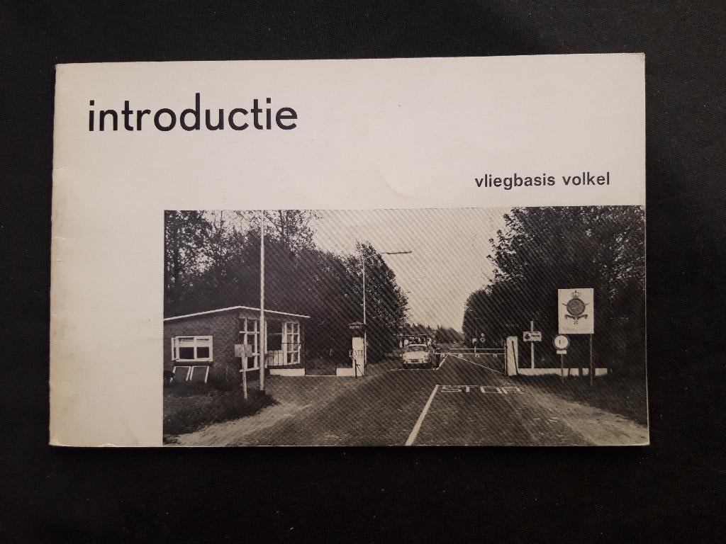 PR-brochure vliegbasis Volkel – ca. 1970, Onbekend, Niet van toepassing, Ophalen of Verzenden, Zo goed als nieuw
