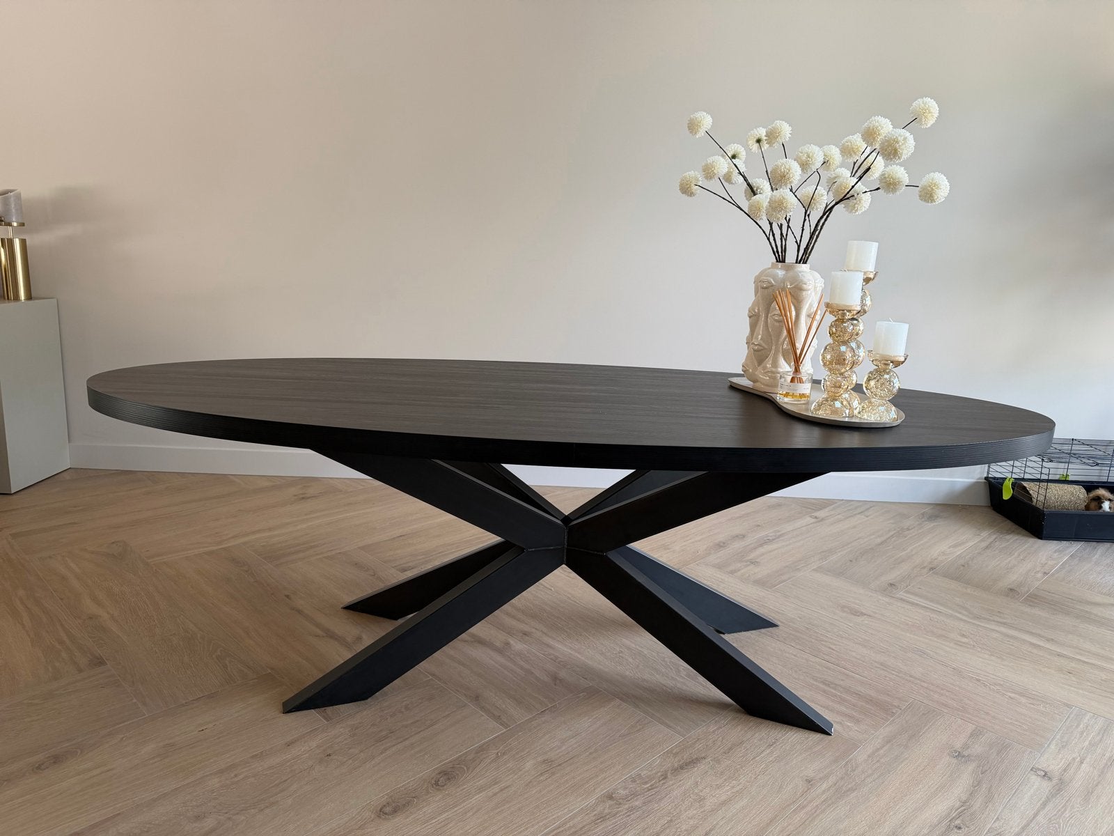 Ovale eettafel - Zwart eikenhout - Modern design, Ophalen, 100 tot 150 cm, Eikenhout, Zo goed als nieuw