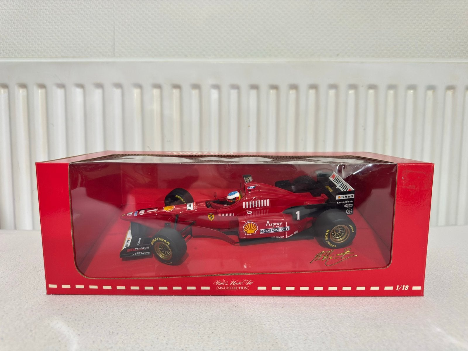 1:18 Ferrari F310 Schumacher Minichamps, Ophalen of Verzenden, Zo goed als nieuw, Auto, MiniChamps