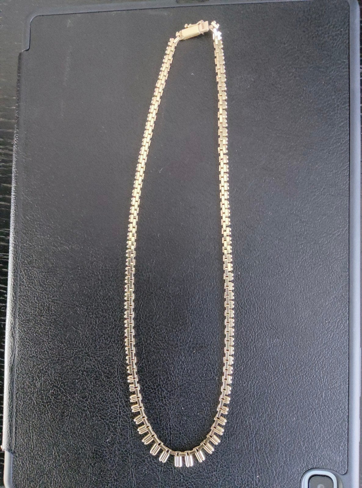 prachtige gouden ketting
14 karaats
44 cm lang
vaste prijs 1, Ophalen of Verzenden, Zo goed als nieuw, Goud, Goud