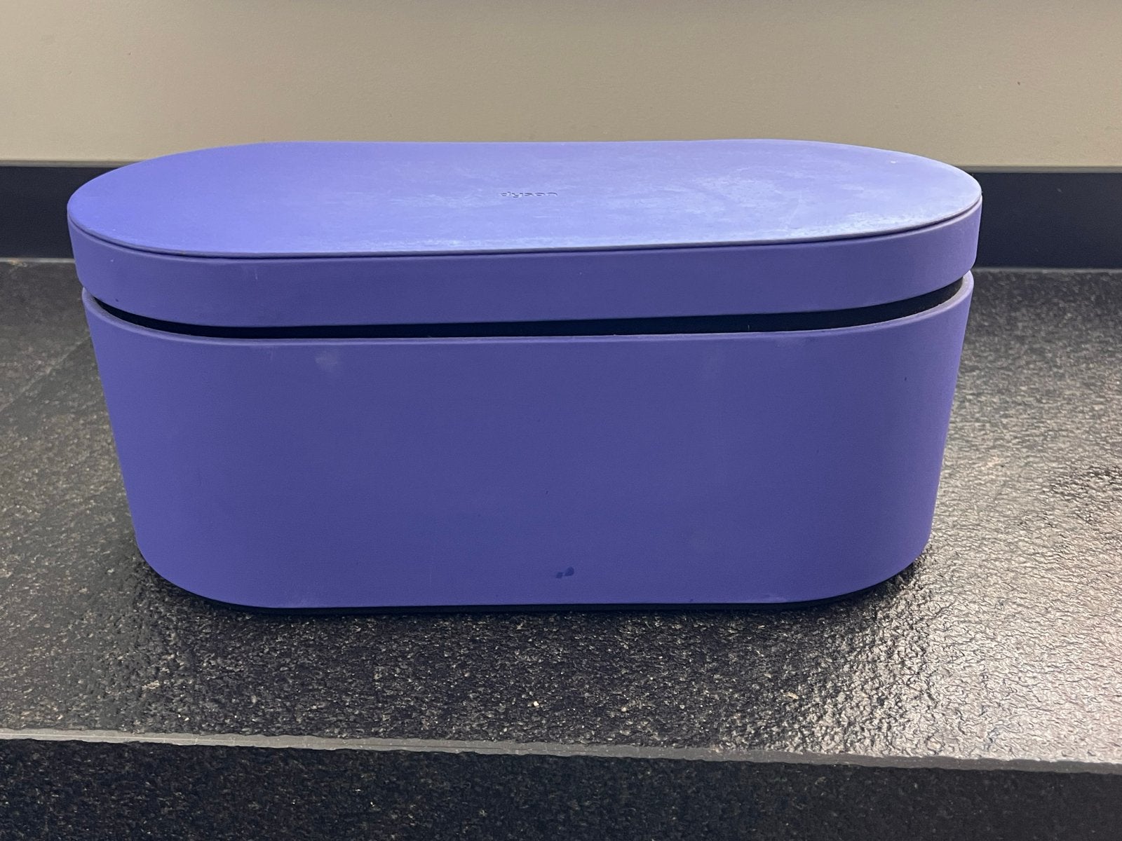 Dyson Opbergbox, Ophalen
