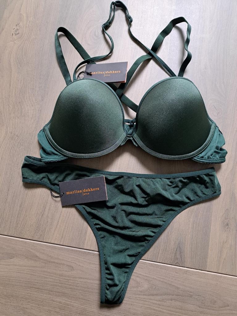 Marlies dekkers 80B string M, Kleding | Dames, Ondergoed en Lingerie, Marlies dekkers, Ophalen of Verzenden, Groen, Setje