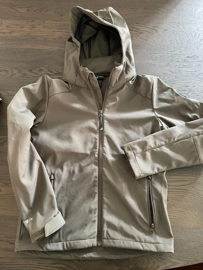Brunotti softshel jas met fleece maat 164, Kinderen en Baby's, Kinderkleding | Maat 164, Ophalen of Verzenden, Zo goed als nieuw