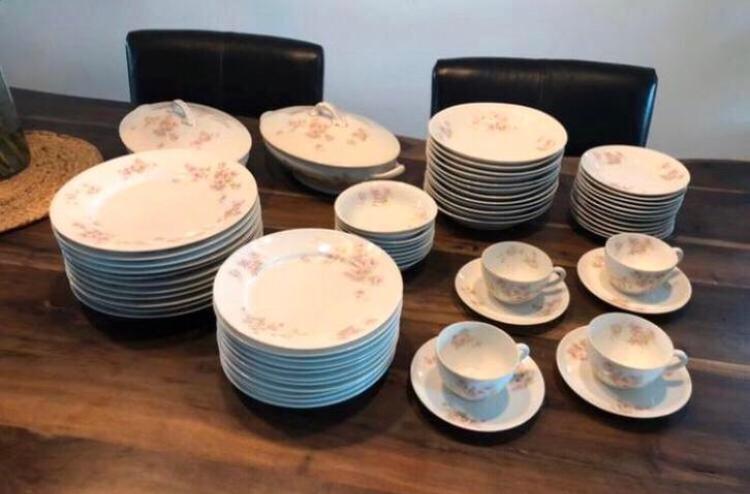💝 Antiek BROCANTE 60-delig KARLSBAD AUSTRIA ROZEN servies, Antiek en Kunst, Ophalen of Verzenden