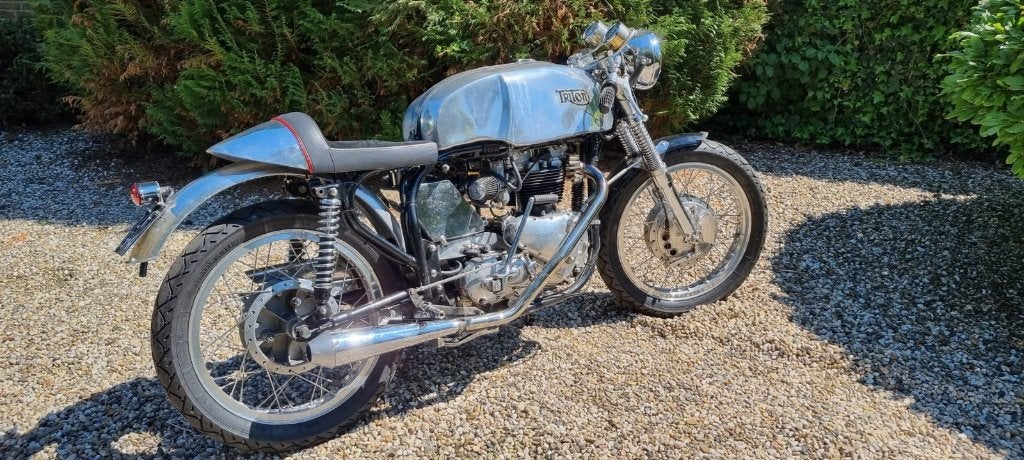 Triton caferacer Norton Triumph, 2 cilinders, Gebruikt, Overig, Handgeschakeld